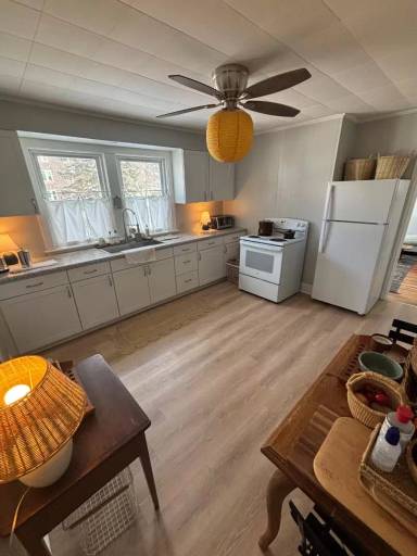 Main picture of 48 Whitney Ave