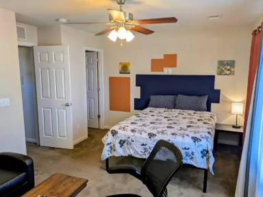 Main picture of 323 Zuniga St