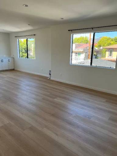 Main picture of 419 S Verdugo Rd
