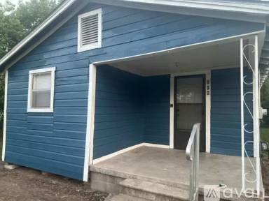 Main picture of 506 E 3rd St