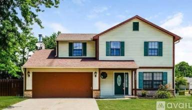 Main picture of 595 Redfox Ct N