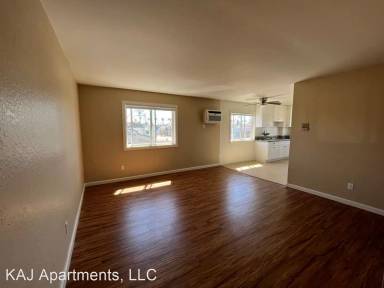 Main picture of 14601 Vanowen St