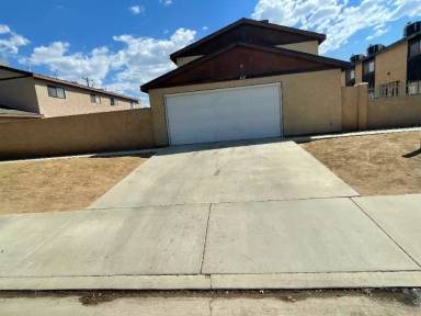 Main picture of 432 E Avenue Q7