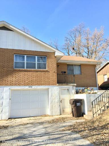 Main picture of 1200 N Cottage St