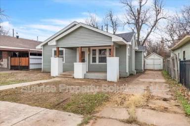 Main picture of 1704 NW 32nd St
