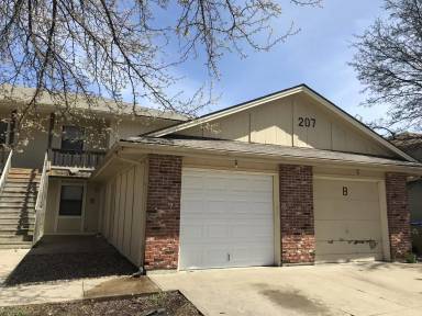Main picture of 201 Sky Vue Dr