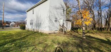 Main picture of 3287 E 105th St