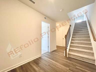 Main picture of 607 Cassa Clubhouse Way