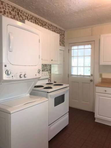Main picture of 137 Virginia Ave