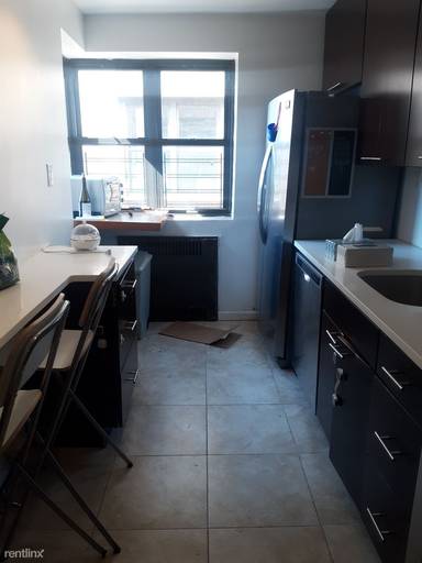 Main picture of 919 Park Pl