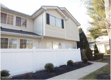 Main picture of 91 Cortland Ln