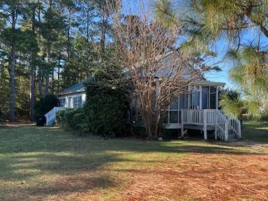 Main picture of 56 D and M Matthews Ln
