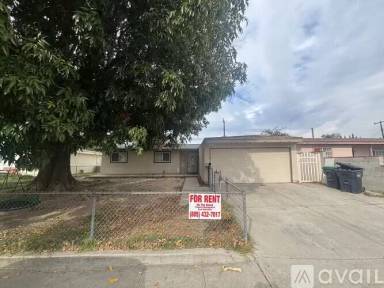 Main picture of 379 Roberts Ave