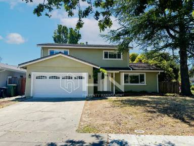 Main picture of 3297 Woody Ln