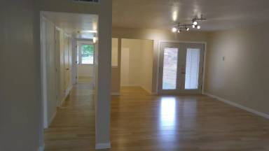 Main picture of 1406 N Floyd Rd