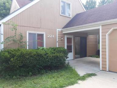 Main picture of 236 Deerfield Ln