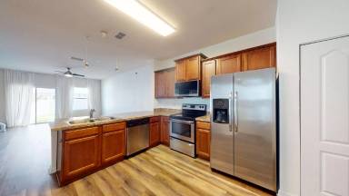 Main picture of 72 Whitland Way