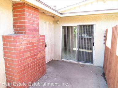 Main picture of 2352 Iris Ct