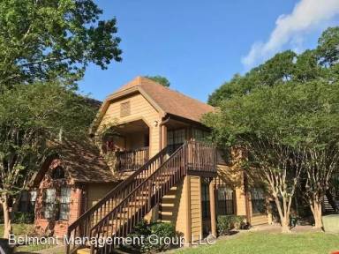 Main picture of 320 Black Oak Ct