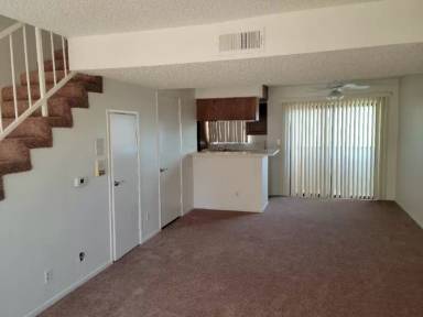 Main picture of 10213 Commerce Ave