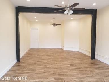 Main picture of 5929 S Broadway