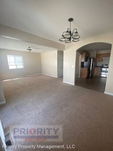 Main picture of 3411 Quacker Ave