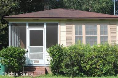 Main picture of 2959 Russ St