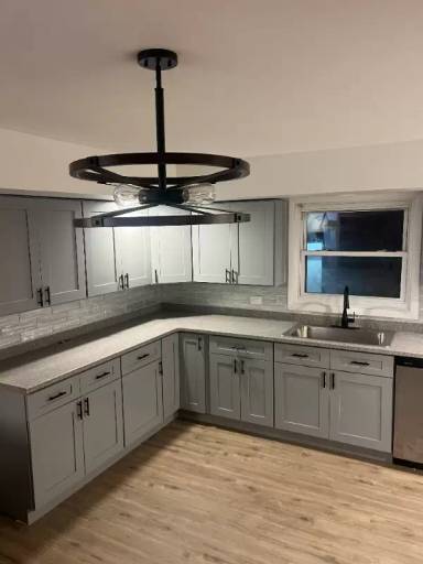 Main picture of 1508 W 127th St
