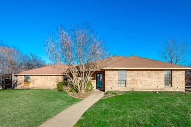 Main picture of 6504 Parkview Dr