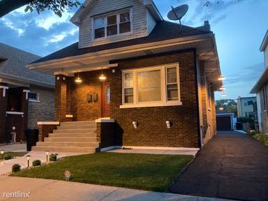Main picture of 4928 W Eddy St
