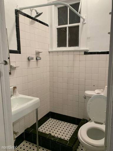 Main picture of 100 Linden St