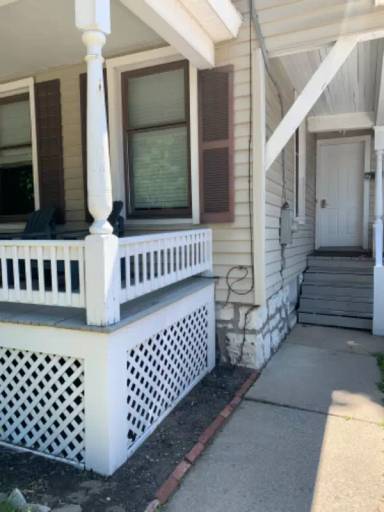 Main picture of 212 Circular St