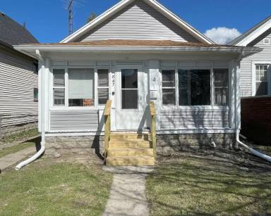 Main picture of 847 Clark St