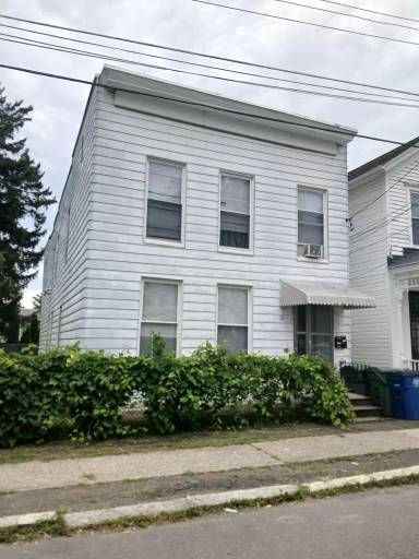 Main picture of 20 Walnut St