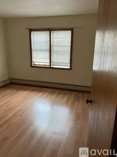 Main picture of 509 Burnside Ave