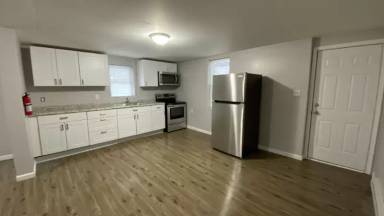 Main picture of 124 N Main St