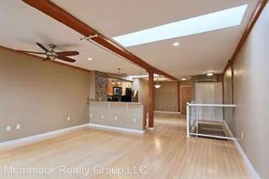 Main picture of 240 Jackson St