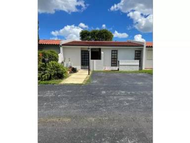 Main picture of 605 SW 93rd Ct