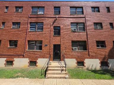 Main picture of 214 Kenilworth Ave NE