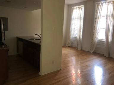 Main picture of 327 S 12th St