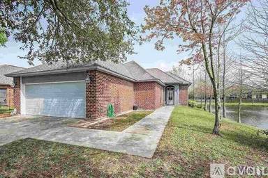 Main picture of 2985 Nicholson Lake Dr