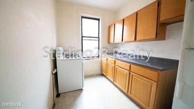Main picture of 3051 34th St