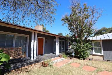 Main picture of 4702 Shadow Ln