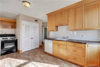 Main picture of 166 Beaver Street - 3