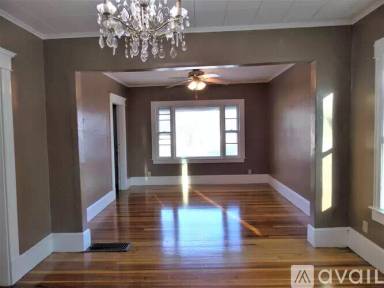 Main picture of 201 Montgomery St