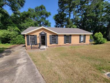Main picture of 101 White Oak Ct