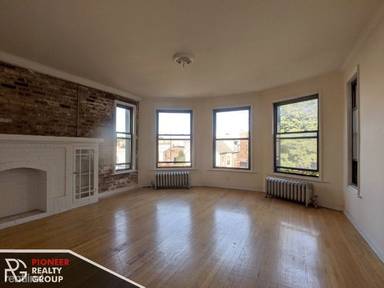 Main picture of 2330-38 N Spaulding Ave