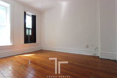 Main picture of 1346 W Webster Ave