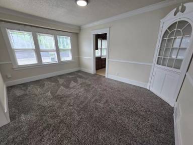 Main picture of 1109 Dousman St