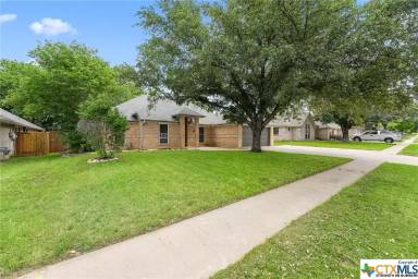 Main picture of 403 Silver Creek Dr